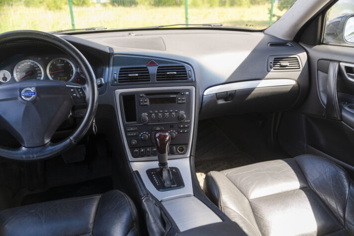 VOLVO V70