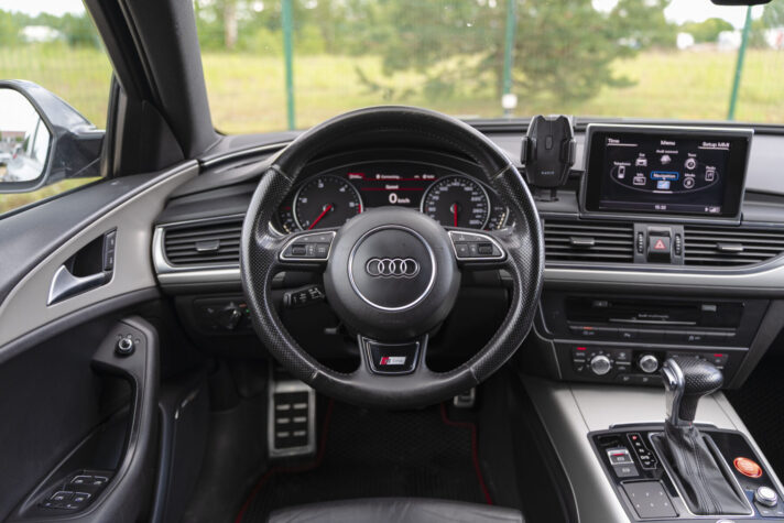 AUDI A6 LIMOUSINE QUATTRO