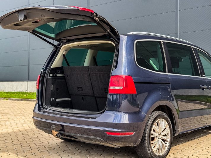 VW SHARAN