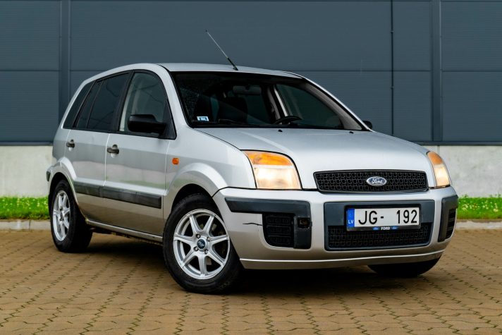 FORD FUSION