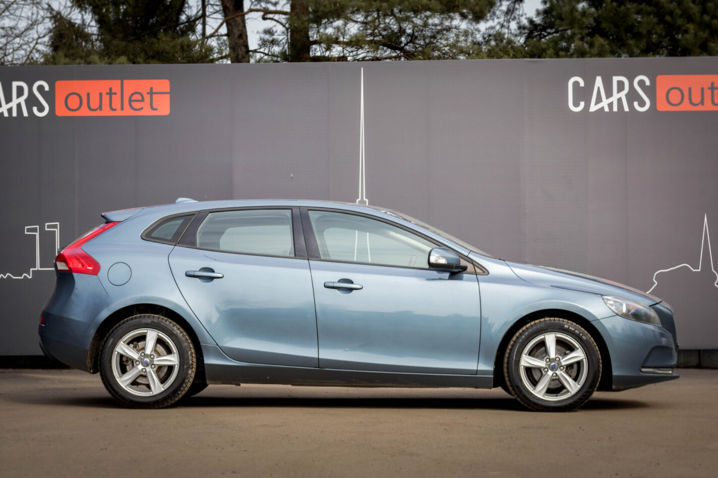 VOLVO V40
