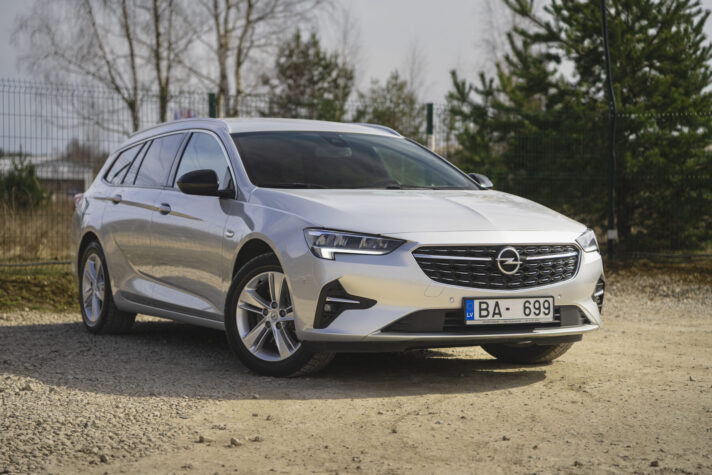 OPEL INSIGNIA SPORTS TOURER 4X4