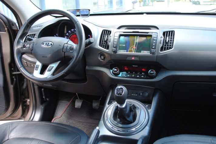 KIA SPORTAGE