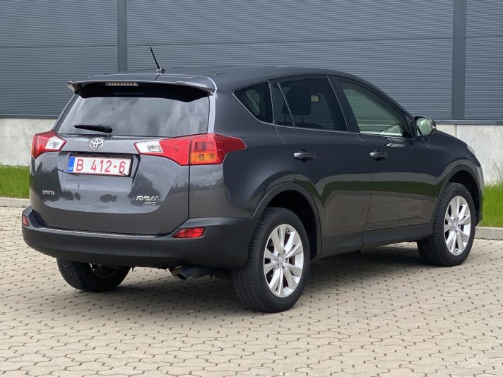 TOYOTA RAV-4 2.2D4D Automāts