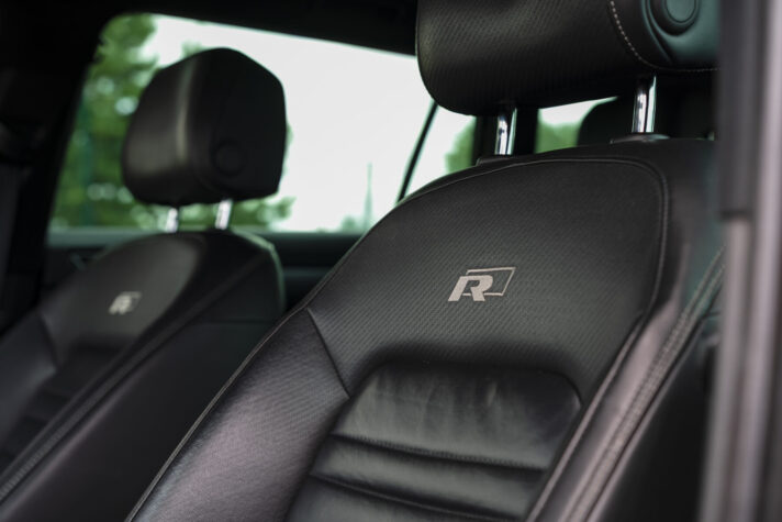 VW PASSAT R-LINE
