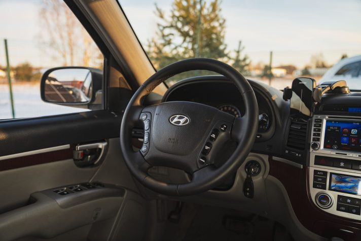 HYUNDAI SANTA-FE