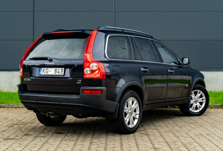 VOLVO XC90