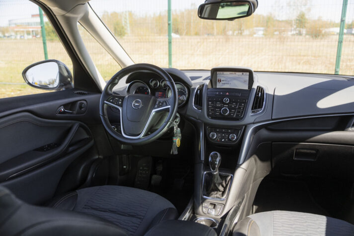OPEL ZAFIRA TOURER