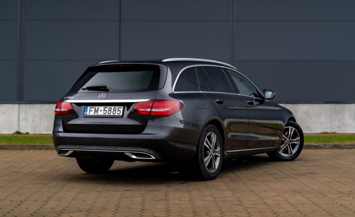 MERCEDES BENZ C200D
