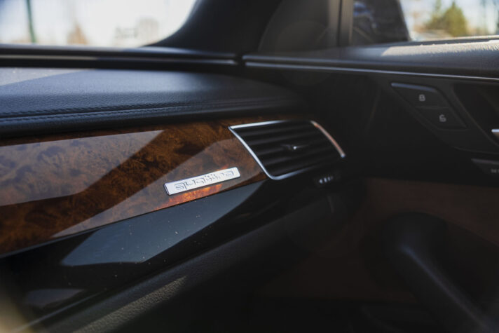 AUDI A8 QUATTRO
