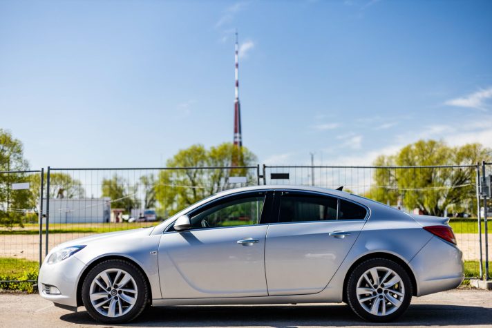 OPEL INSIGNIA