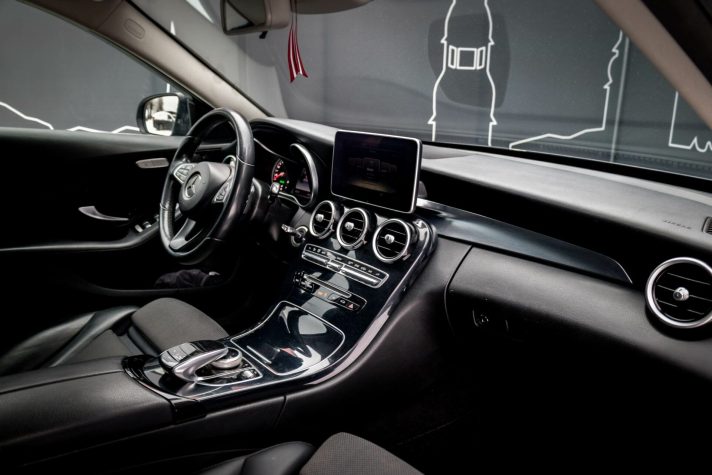 MERCEDES BENZ C200 BLUETEC