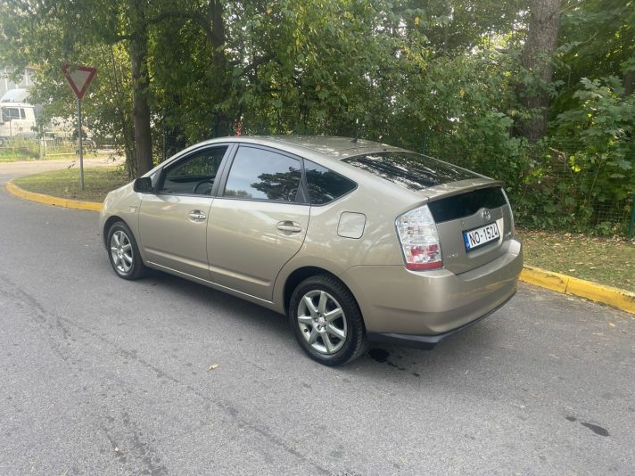 PRIUS HYBRID