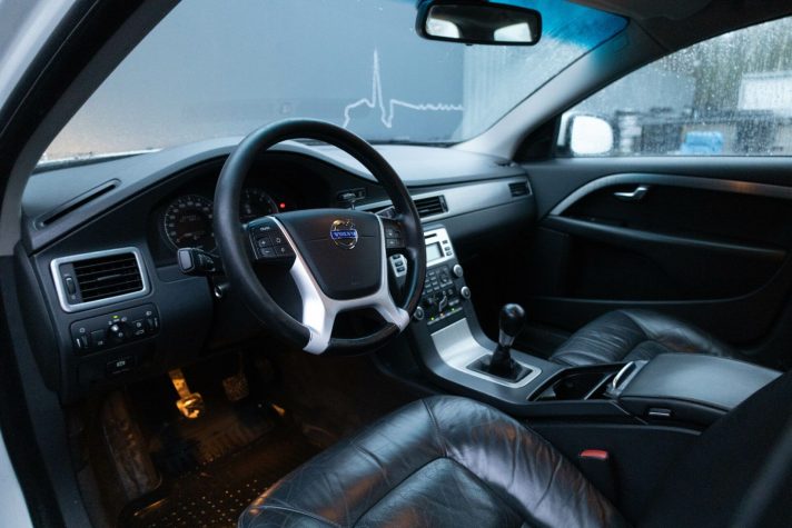 VOLVO V70