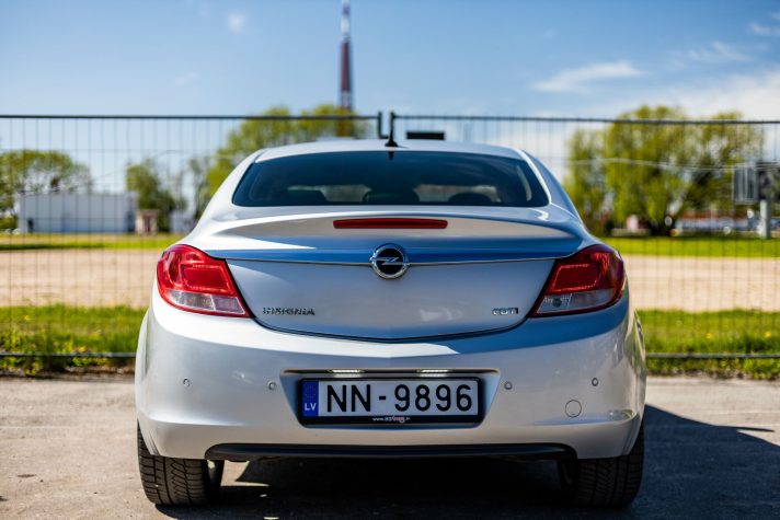 OPEL INSIGNIA