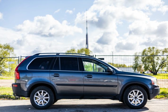 VOLVO XC90