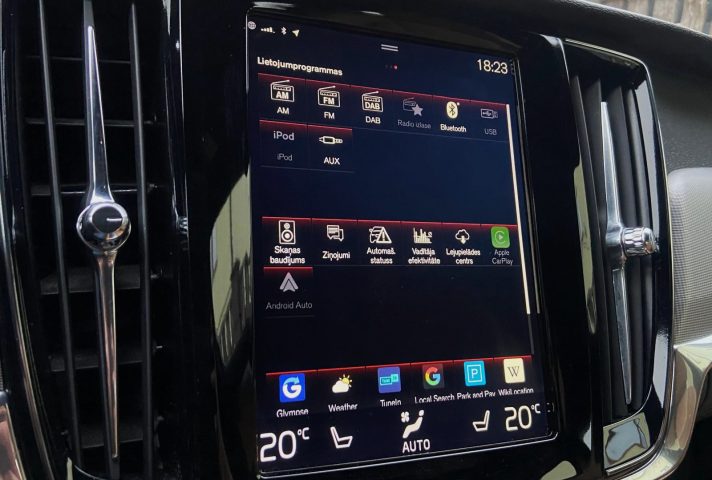 Tikko ievests. Volvo V90 Cross Country Awd. 2.0 D5 (173 kw-235 zs) Dīzelis. ar Automātisko ātrumkārbu.