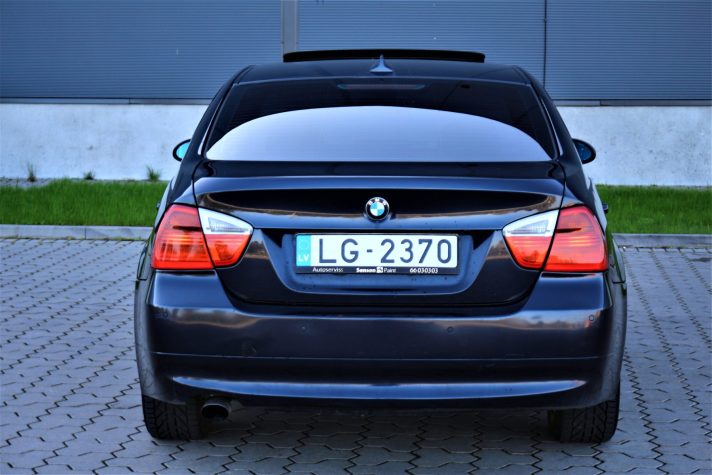 BMW 320 120KW. AUTOMĀTS