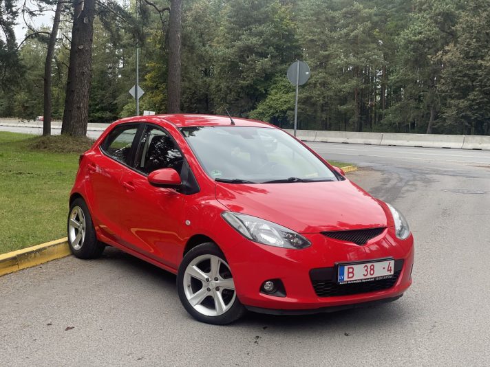 Mazda 2