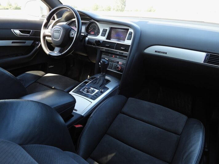 AUDI A6 AVANT S-LINE