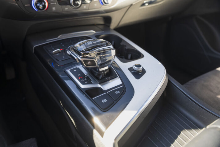 AUDI Q7 S-LINE