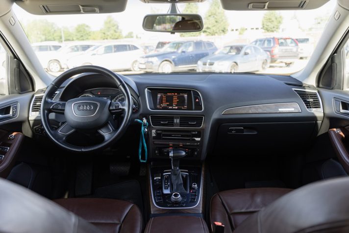 AUDI Q5 QUATTRO