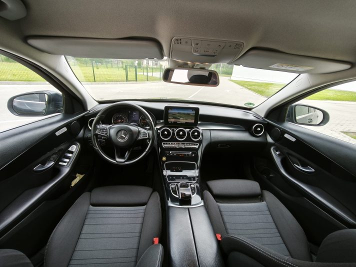 Mercedes-Benz C220 125kwt 7G-Tronic