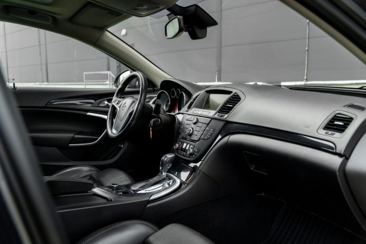 OPEL INSIGNIA SPORTS TOURER SW