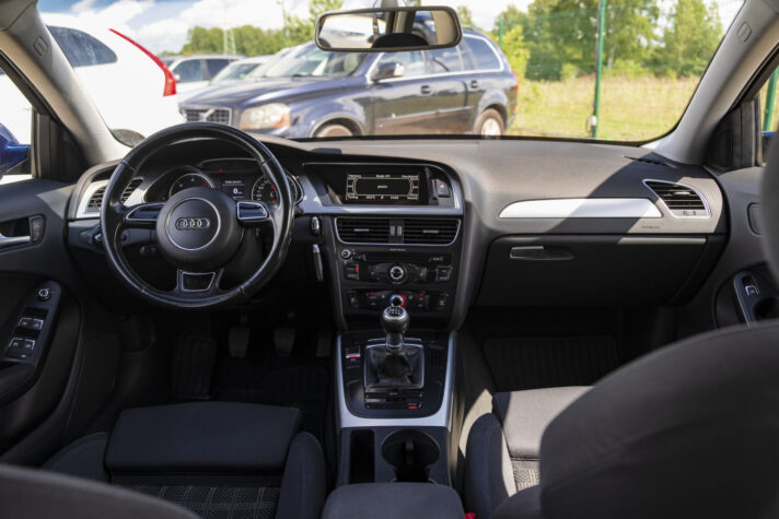 AUDI A4 AVANT FACE-LIFT