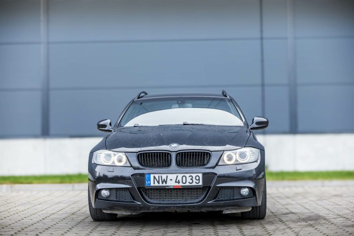 BMW 320