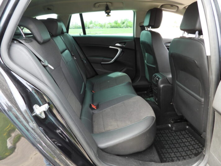 OPEL INSIGNIA SPORTS TOURER