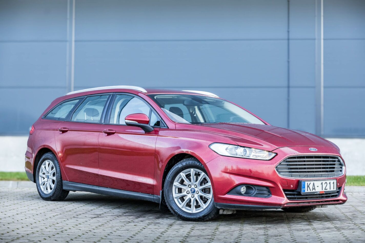 FORD MONDEO
