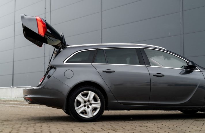 OPEL INSIGNIA SPORTS TOURER SW
