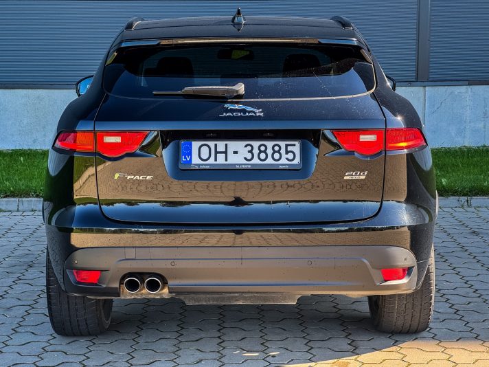 JAGUAR F-PACE