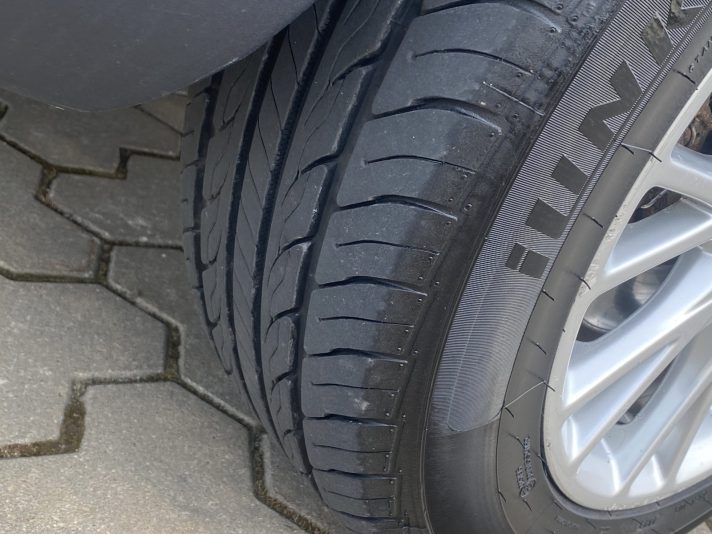 VOLVO XC70 2.4D D5