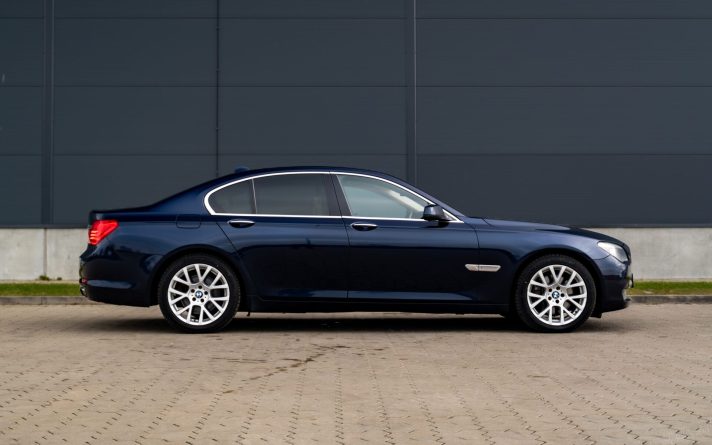 BMW 740D