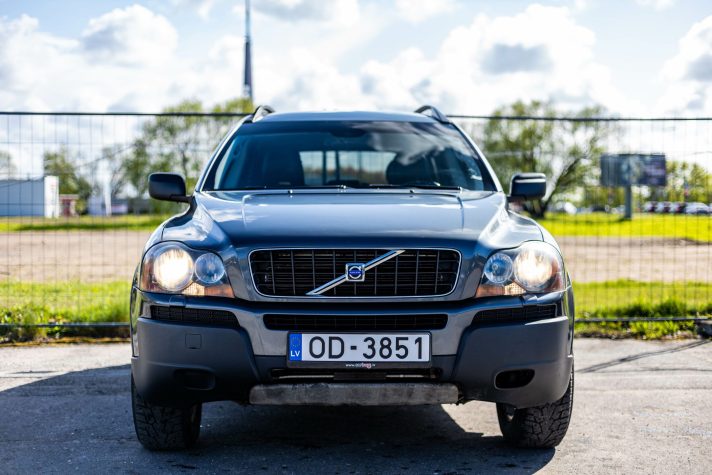 VOLVO XC90