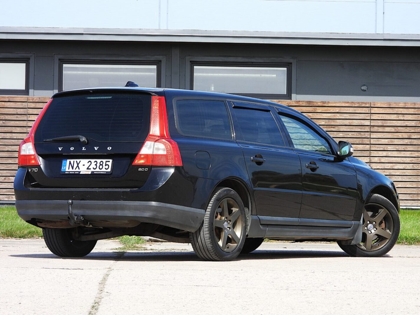VOLVO V70