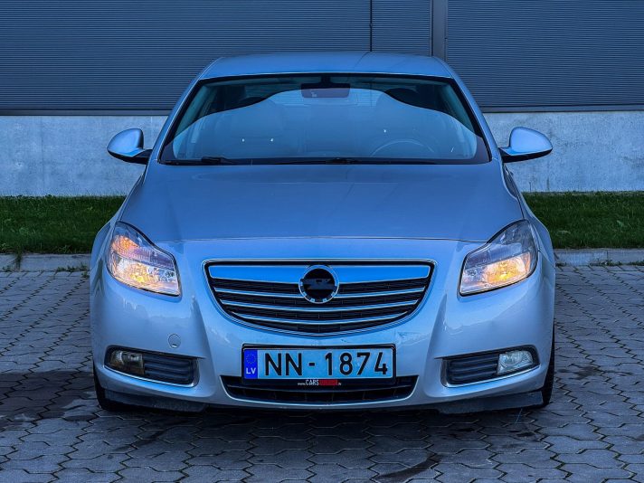 OPEL INSIGNIA