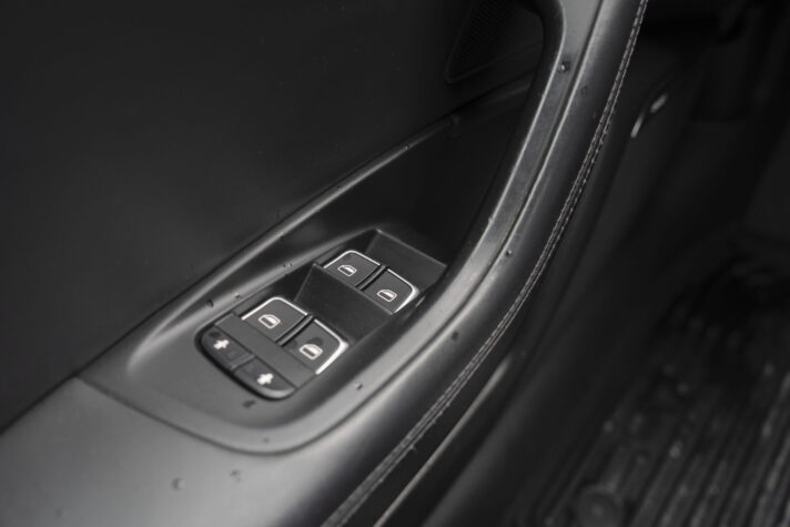 AUDI A6 LIMOUSINE QUATTRO