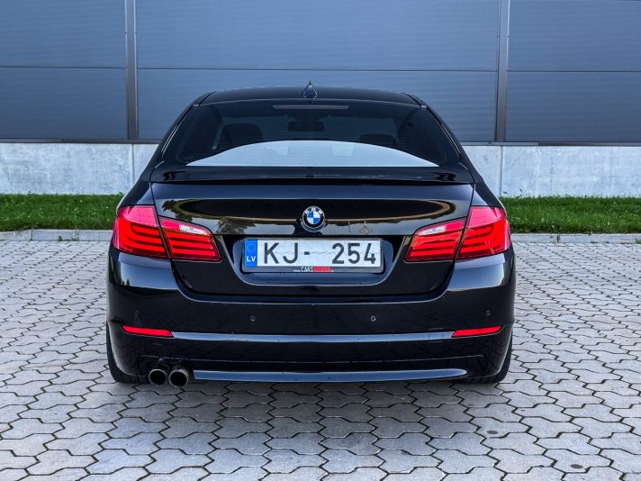 BMW 525