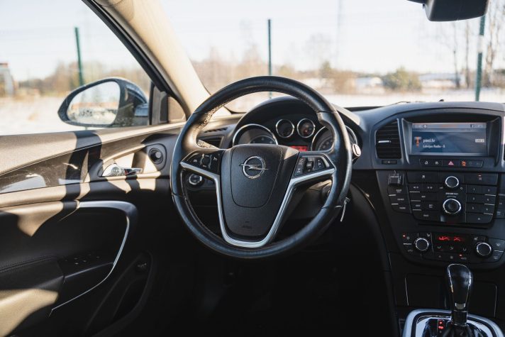 OPEL INSIGNIA SPORTS TOURER SW