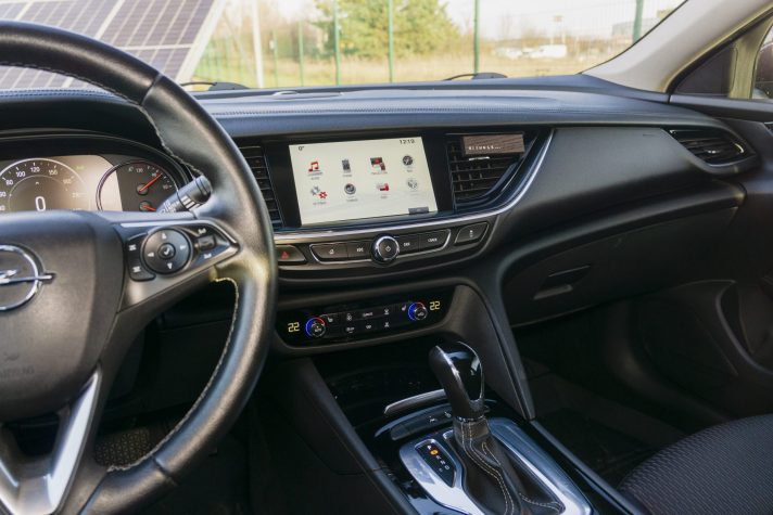 OPEL INSIGNIA GRAND TOURER