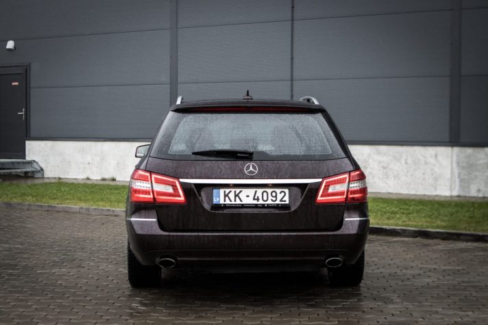 Mercedes Benz E350
