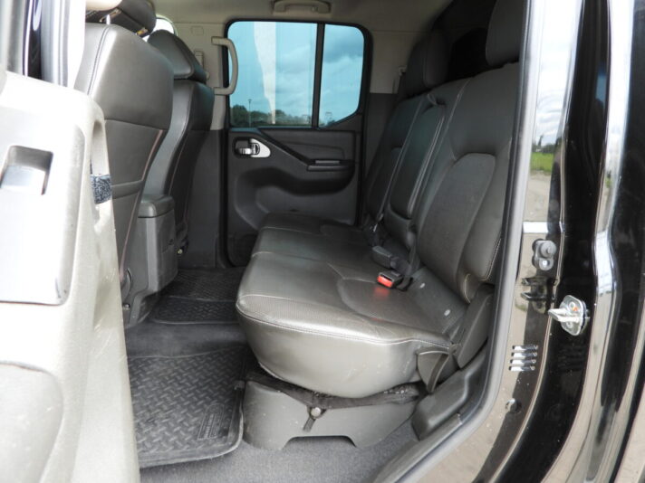 NISSAN NAVARA