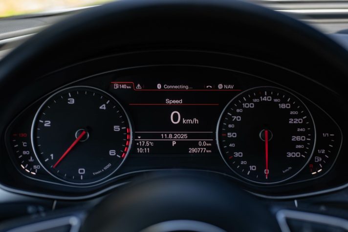 AUDI A6 LIMOUSINE