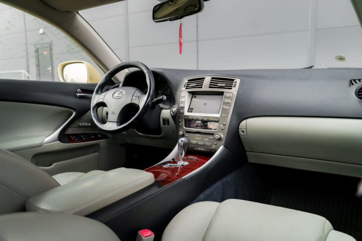 LEXUS IS 250