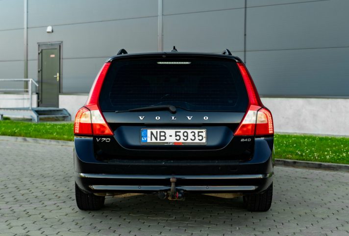 VOLVO V70