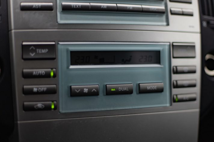 TOYOTA COROLLA VERSO