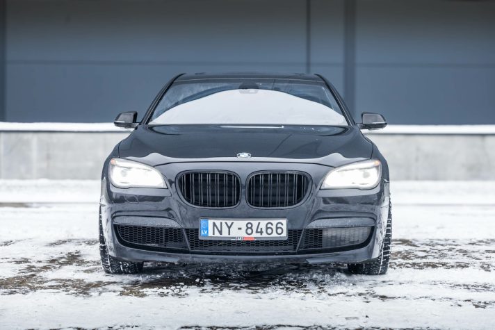 BMW 740